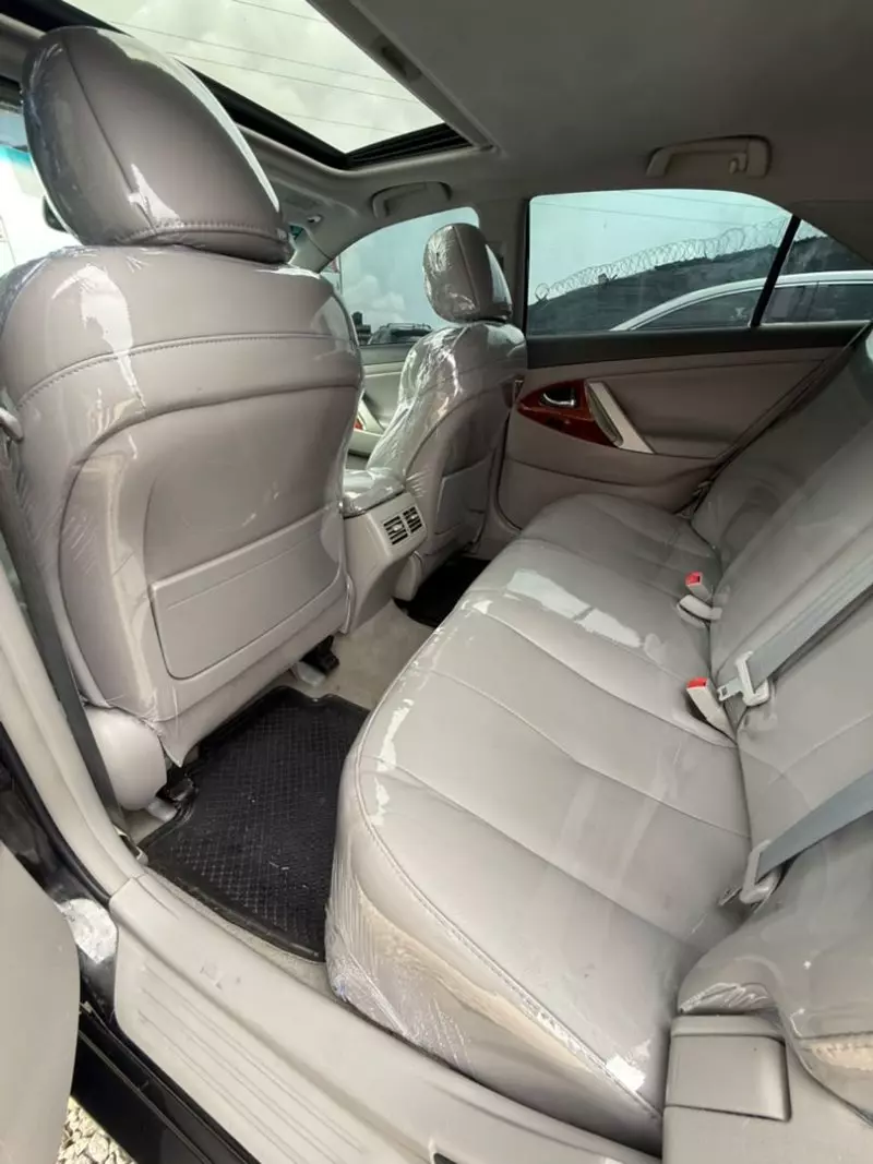 TOYOTA Camry - 2009