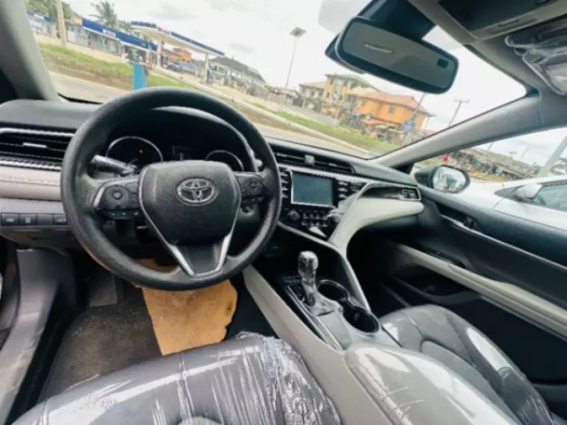 TOYOTA Camry   - 2018