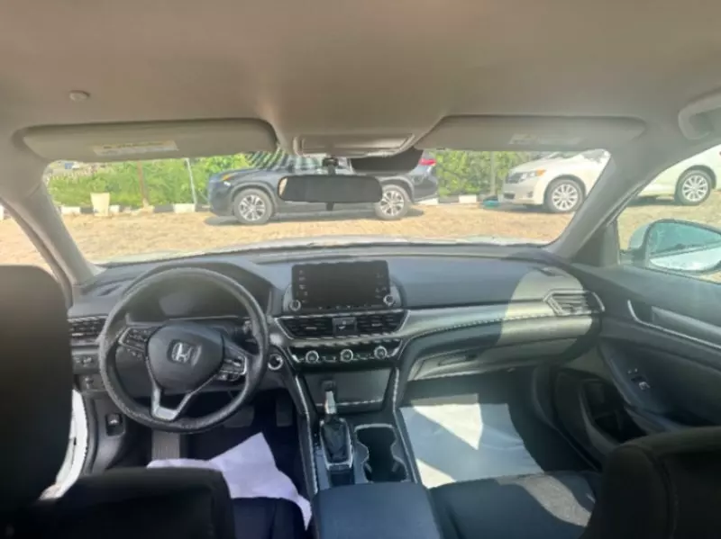 Honda Accord   - 2019