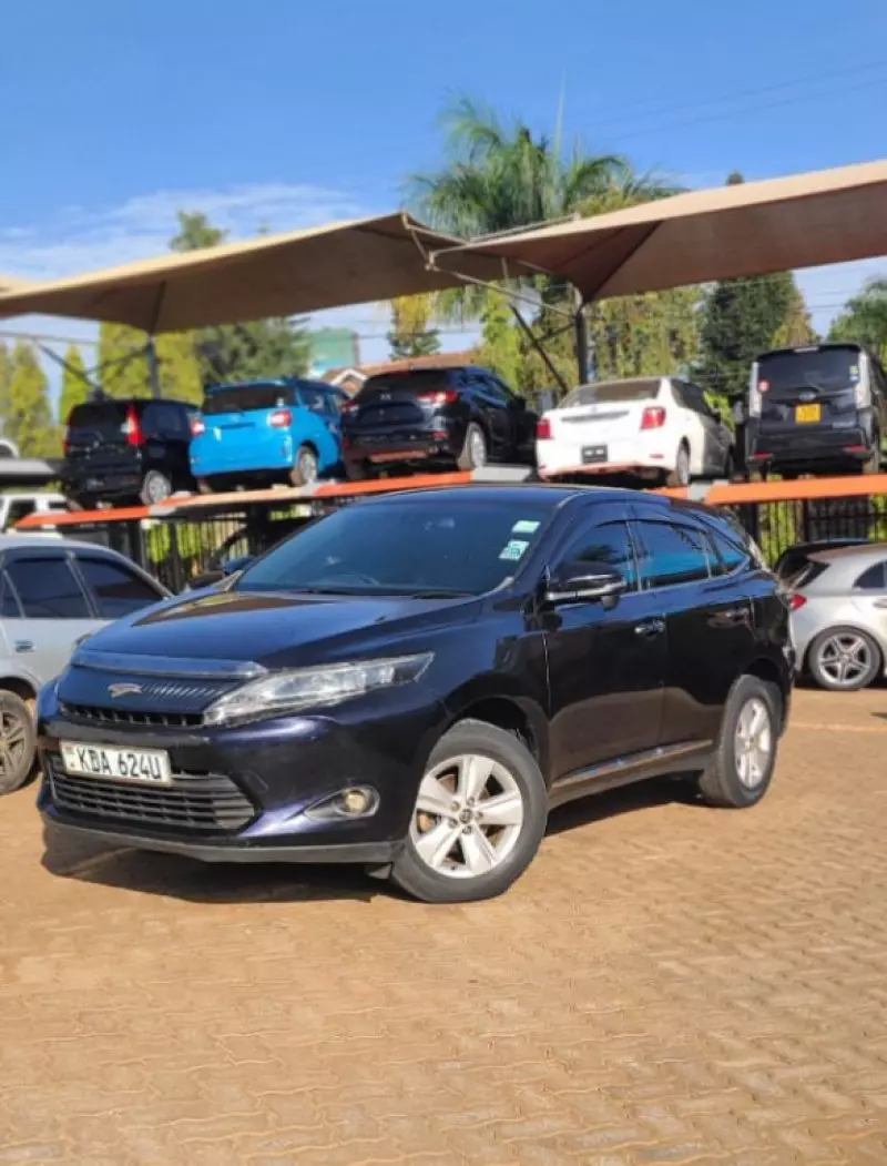 Toyota Harrier   - 2014