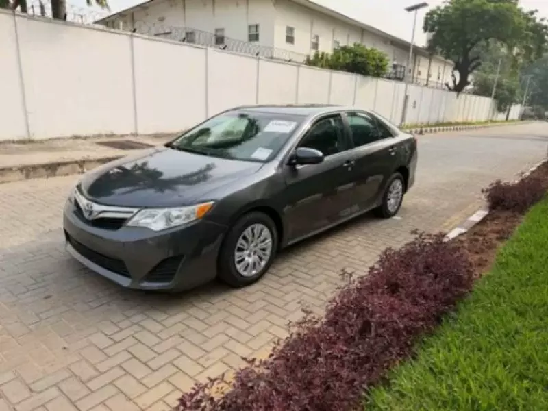 TOYOTA Camry - 2014