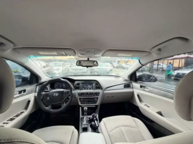Hyundai Sonata   - 2016