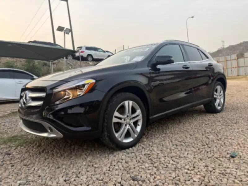 Mercedes-Benz GLA 250   - 2016