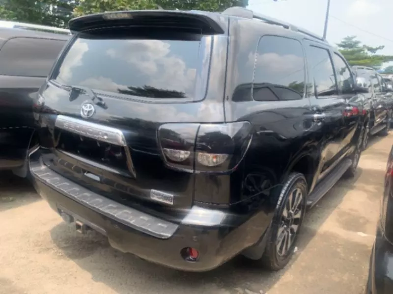 Toyota Sequoia   - 2018