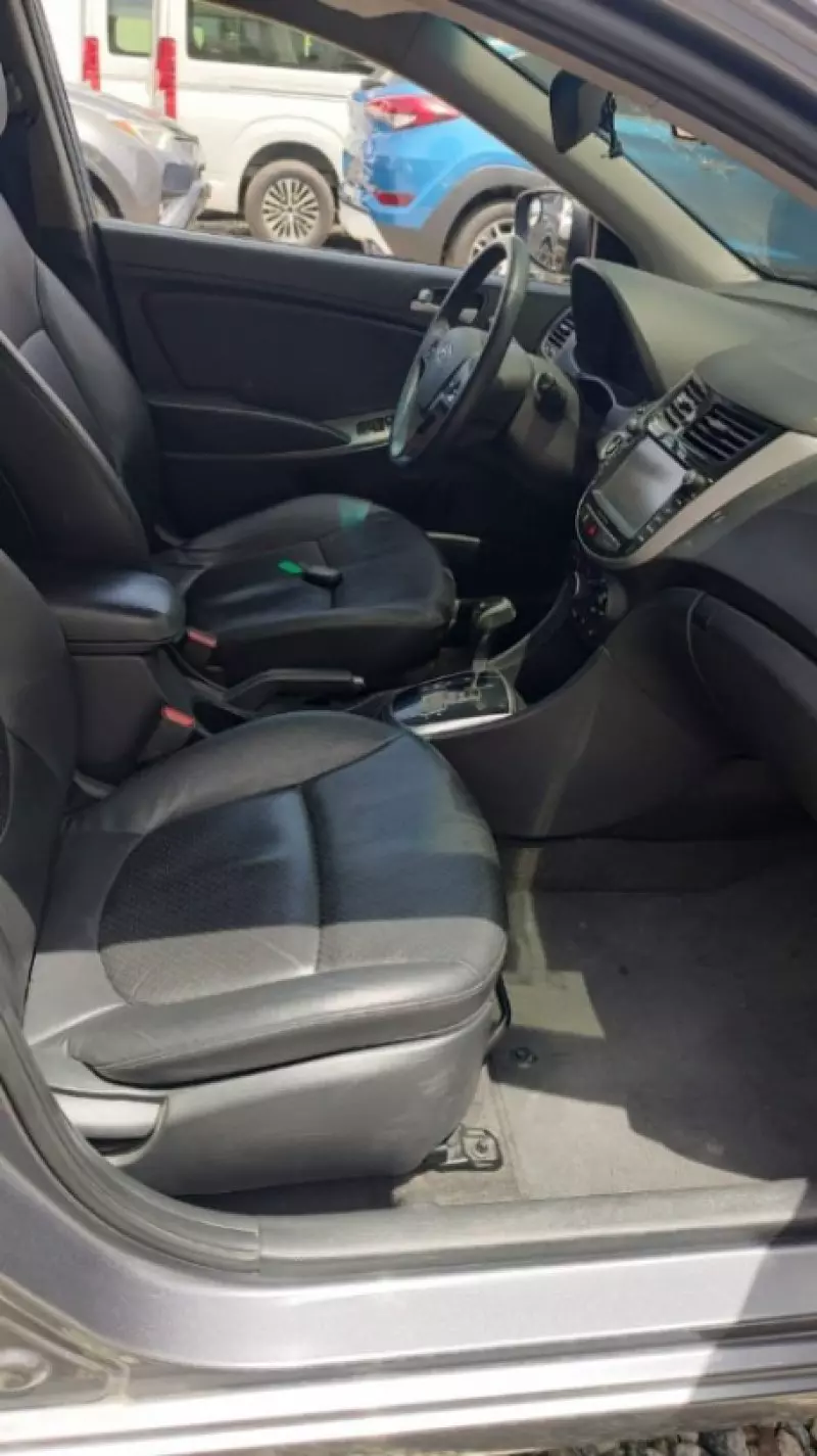 Hyundai Accent   - 2015