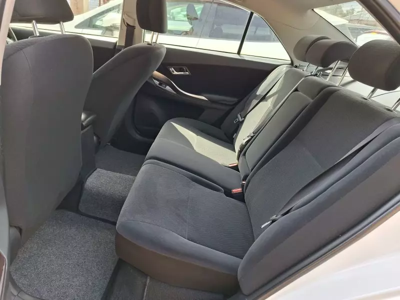 Toyota Premio    - 2016