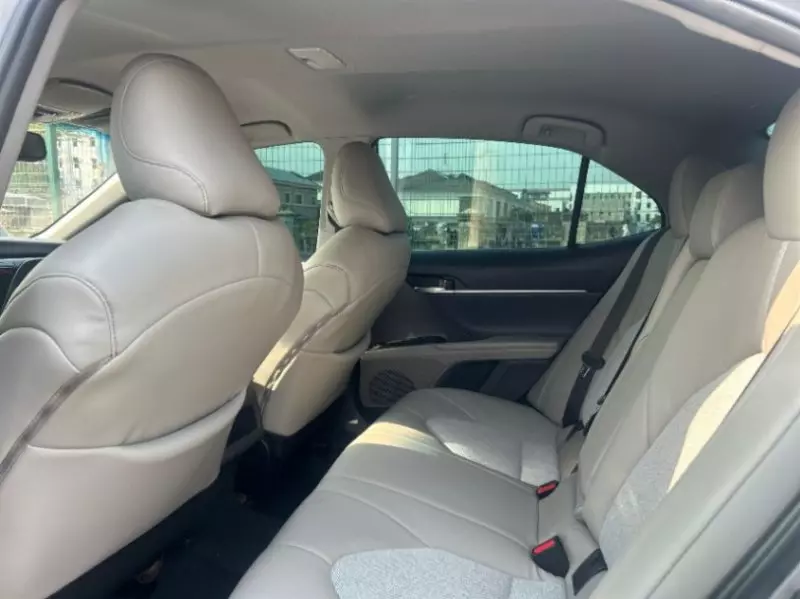 Toyota Camry   - 2022