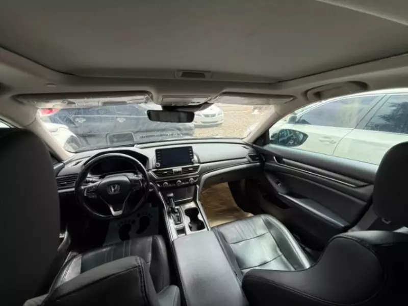 Honda Accord   - 2018