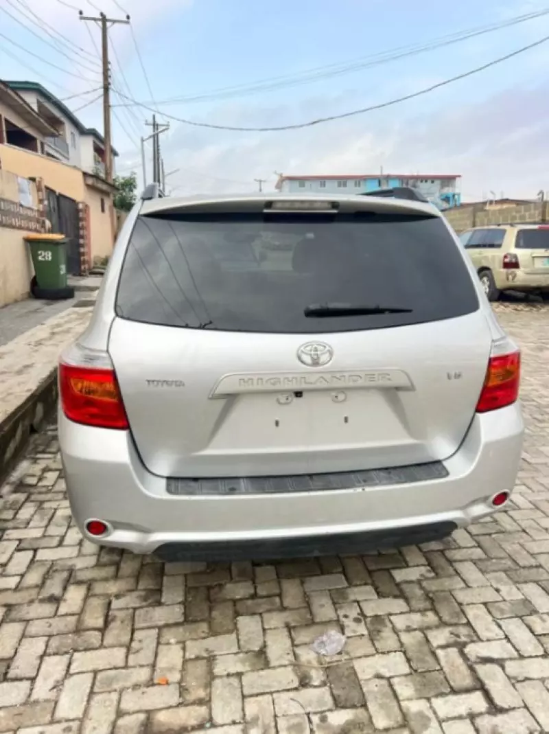 Toyota Highlander   - 2008