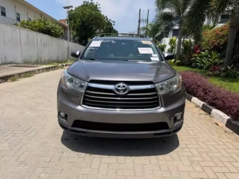 TOYOTA Highlander   - 2016