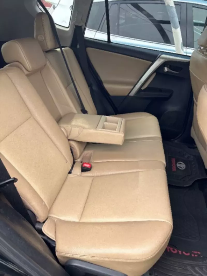 TOYOTA RAV 4   - 2015