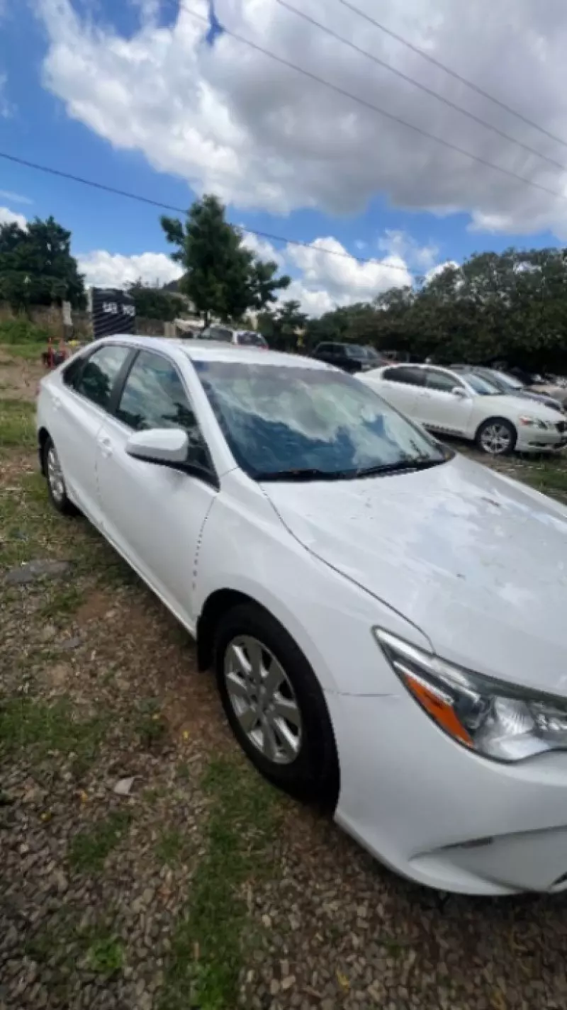 TOYOTA Camry   - 2016