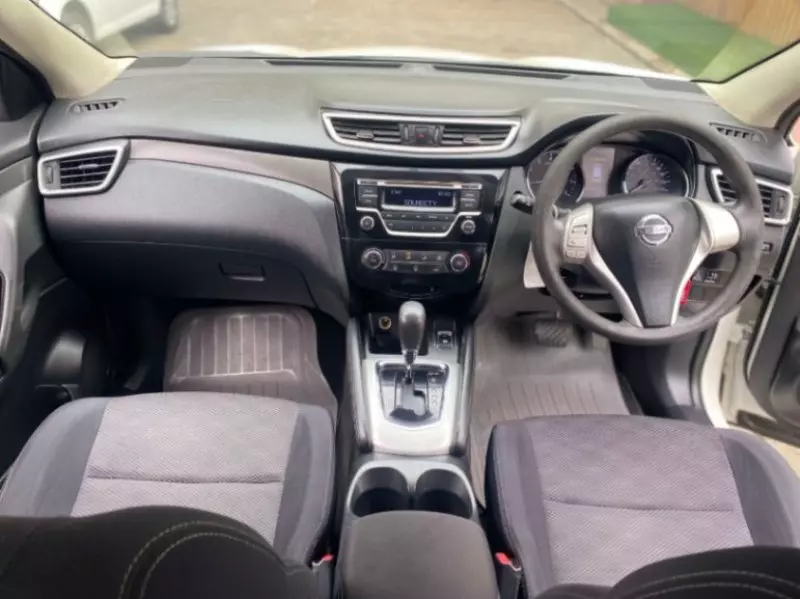 Nissan Qashqai   - 2017
