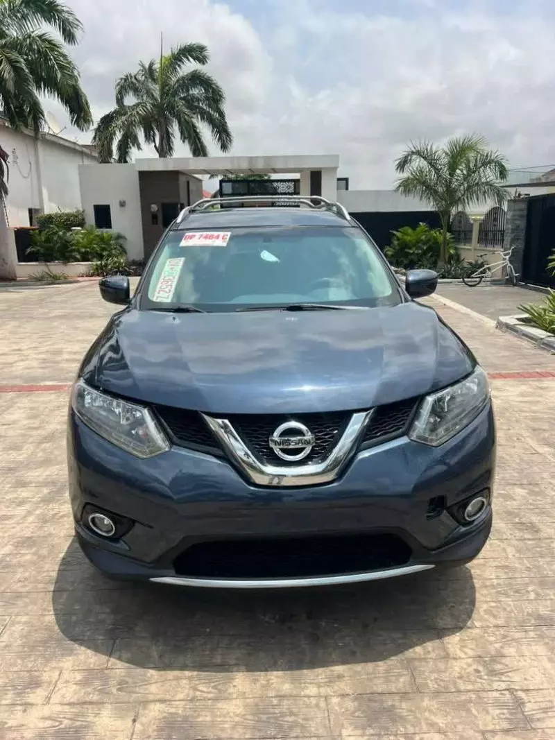 Nissan Rogue   - 2016