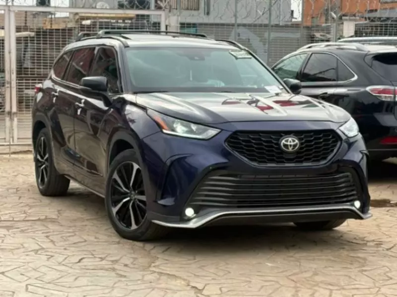 TOYOTA Highlander - 2021