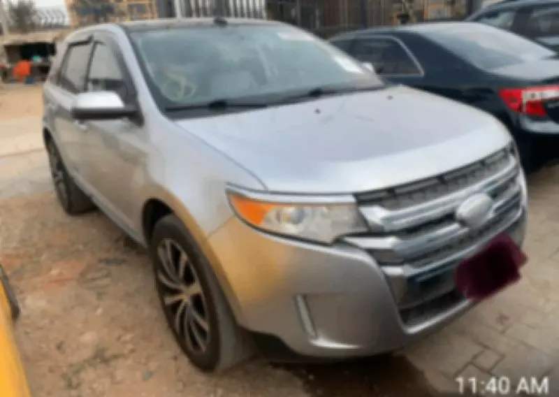 Ford Edge   - 2012