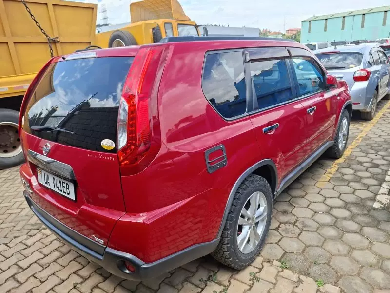 Nissan X-Trail   - 2011