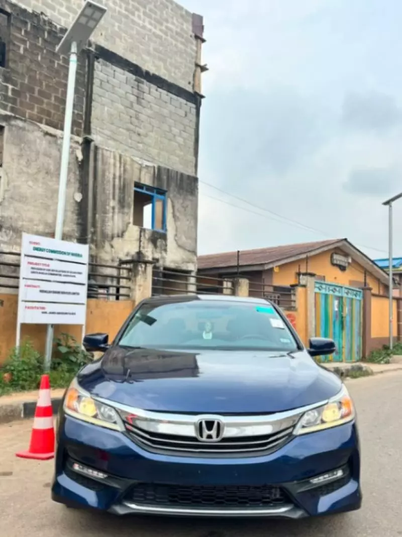 Honda Accord   - 2017