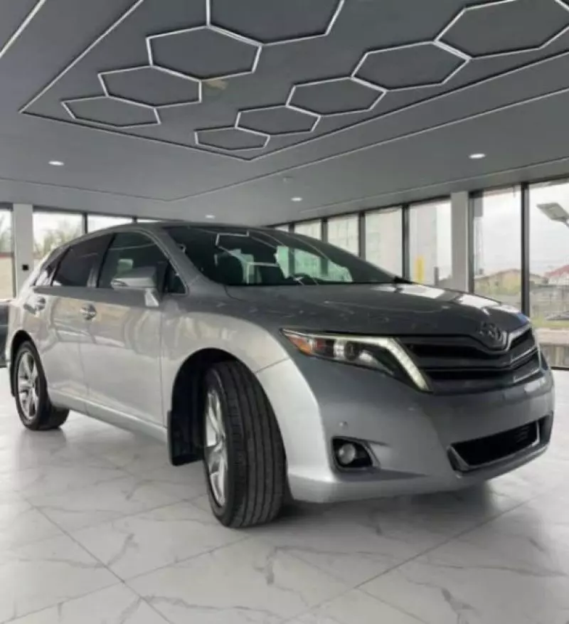 TOYOTA Venza   - 2016