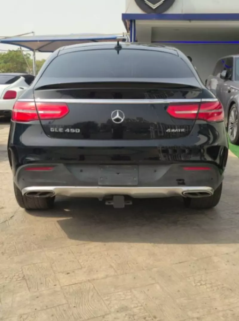 Mercedes-Benz GLE-Class   - 2016