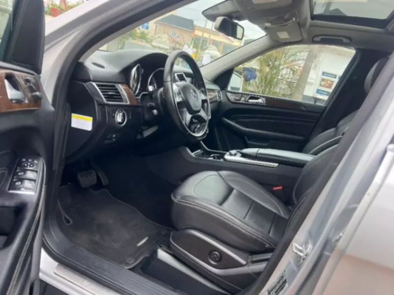 Mercedes-Benz ML-Class   - 2012