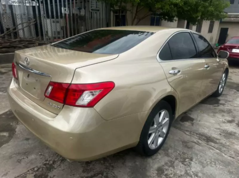 Lexus ES 350   - 2009