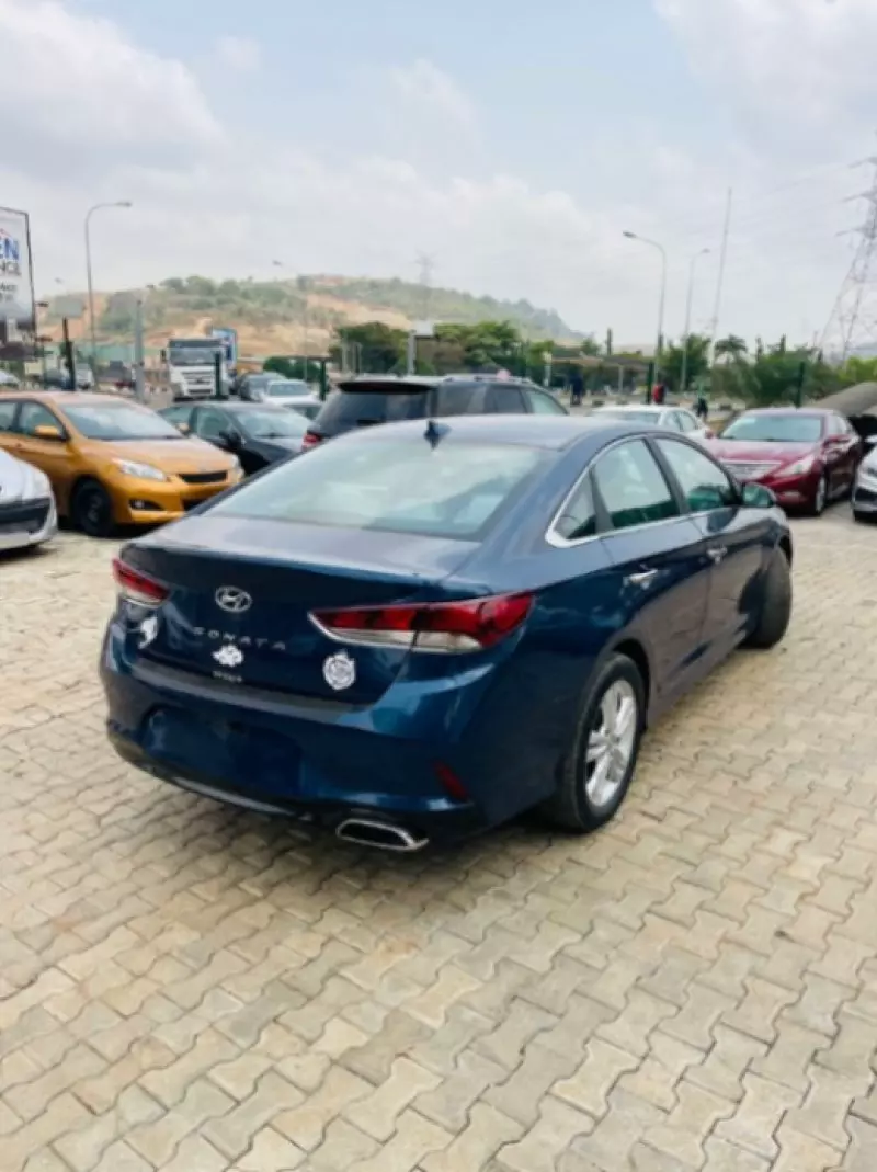 Hyundai Sonata   - 2018
