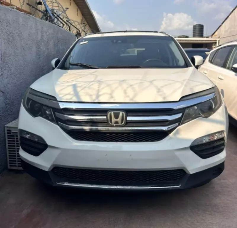 Honda Pilot   - 2017