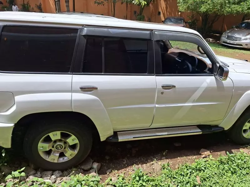 Nissan Patrol   - 2015