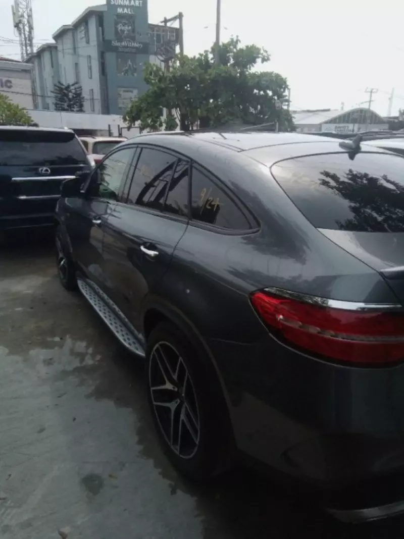 Mercedes-Benz GLE 43 AMG - 2017