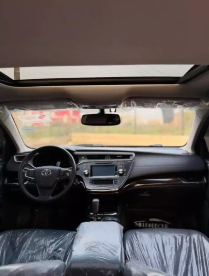 Toyota Avalon   - 2015