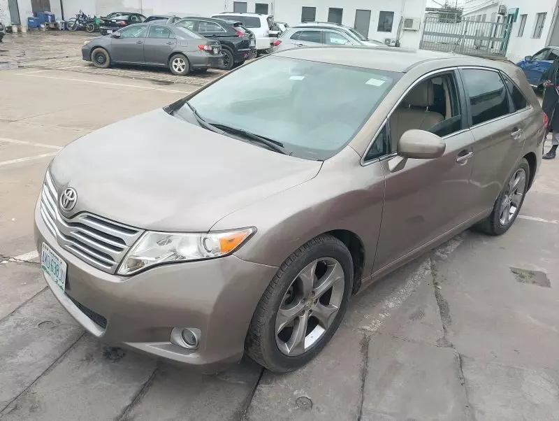 Toyota Venza   - 2010