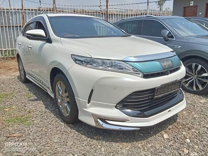 TOYOTA Harrier   - 2018