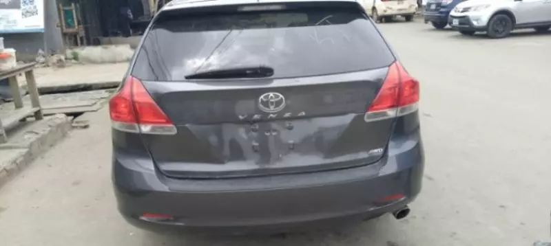 Toyota Venza   - 2013