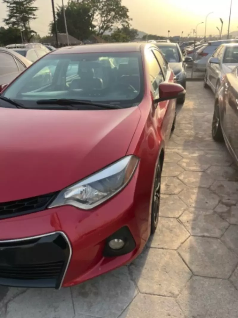 Toyota Corolla   - 2015