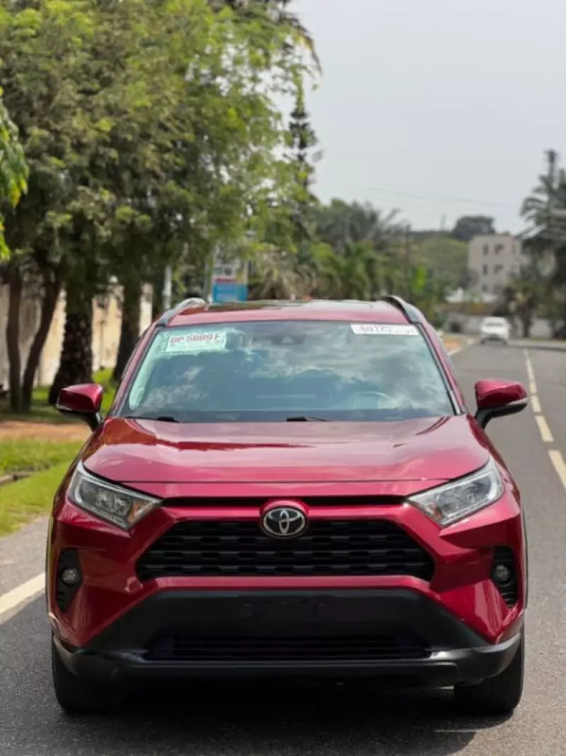 Toyota RAV 4   - 2021