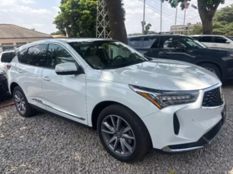 Acura RDX   - 2023