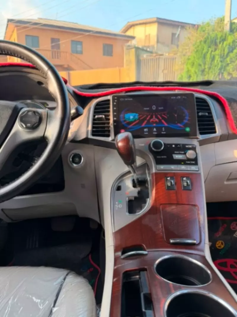 TOYOTA Venza - 2010