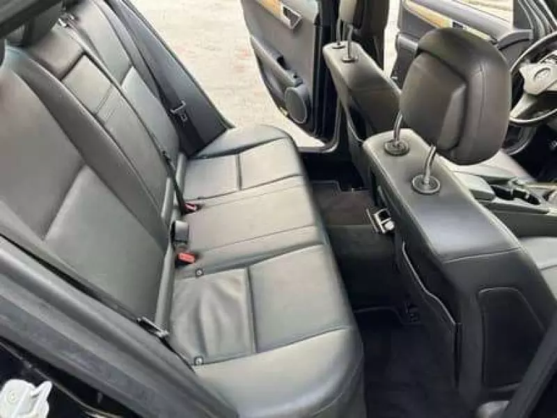 Mercedes-Benz C 300   - 2010