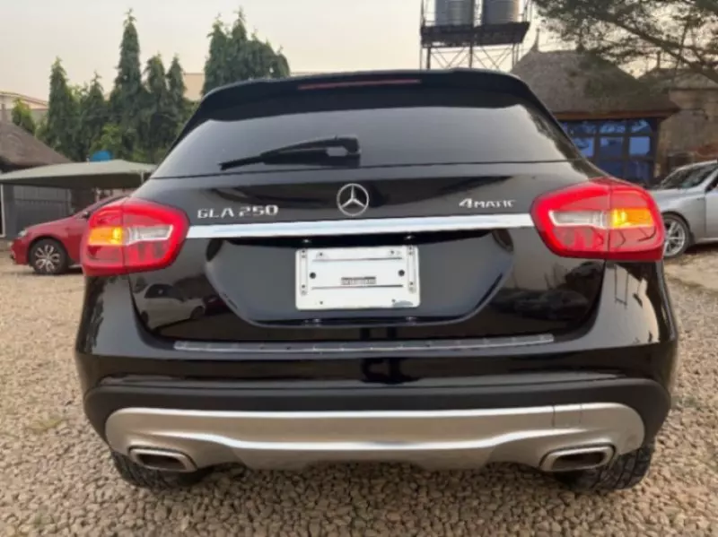 Mercedes-Benz GLA 250   - 2016