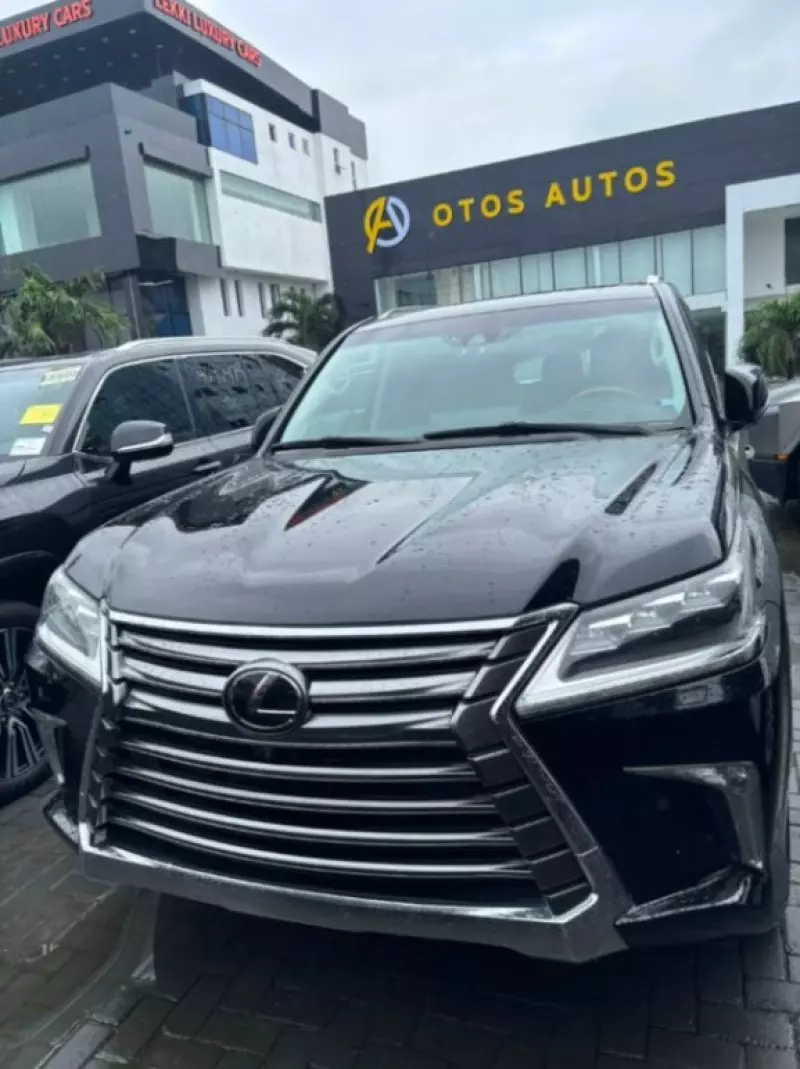 Lexus LX 570   - 2016
