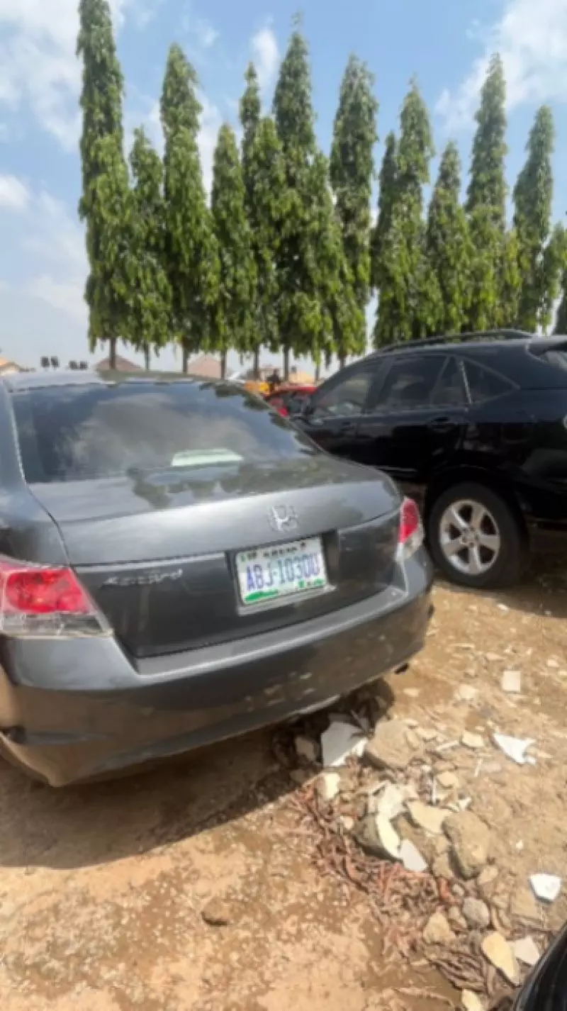 Honda Accord   - 2009