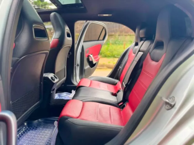 Mercedes-Benz A180   - 2018