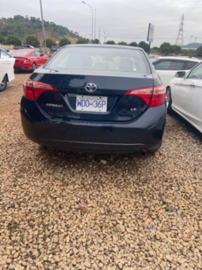 TOYOTA Corolla   - 2018