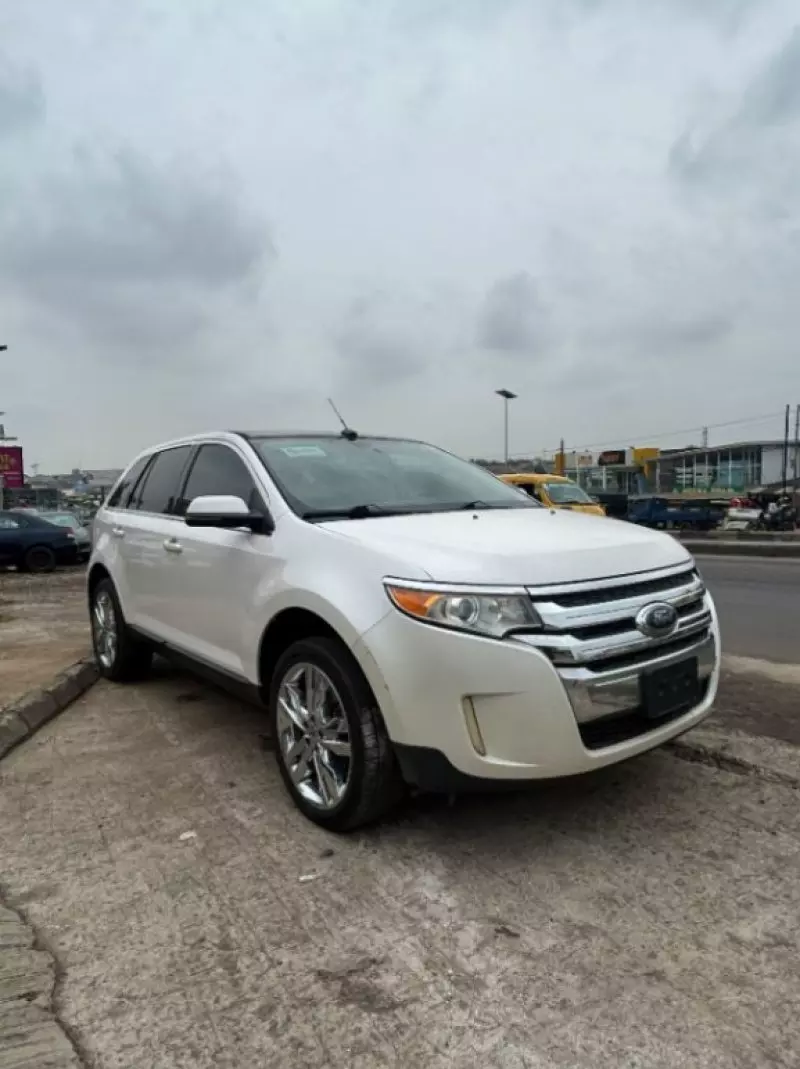 Ford Edge   - 2012