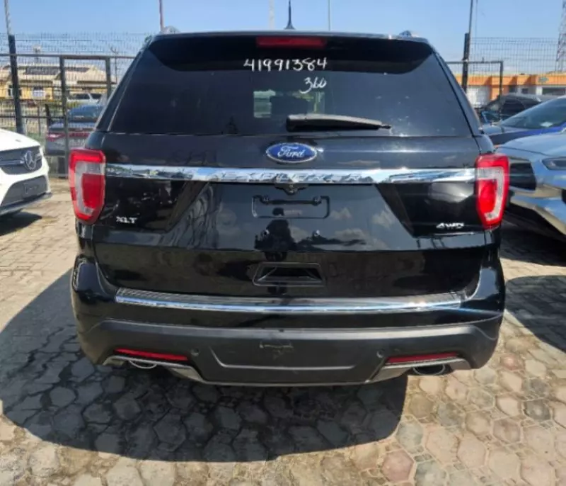 Ford Explorer - 2018