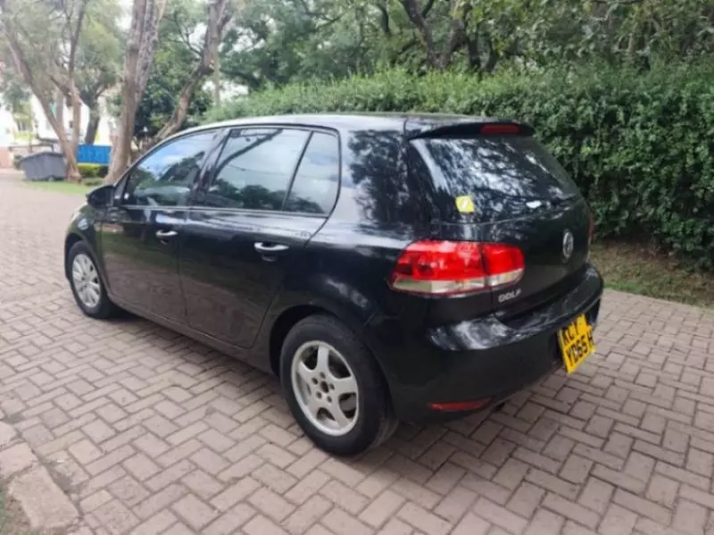 Volkswagen Golf - 2012