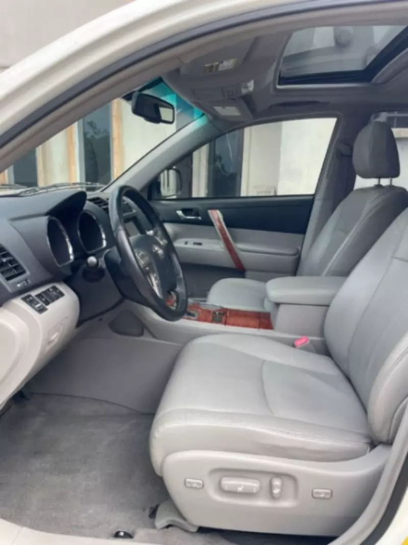 Toyota Highlander   - 2009