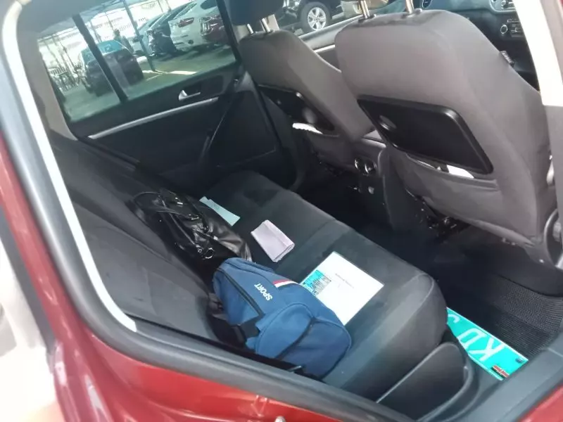 Volkswagen Tiguan   - 2013