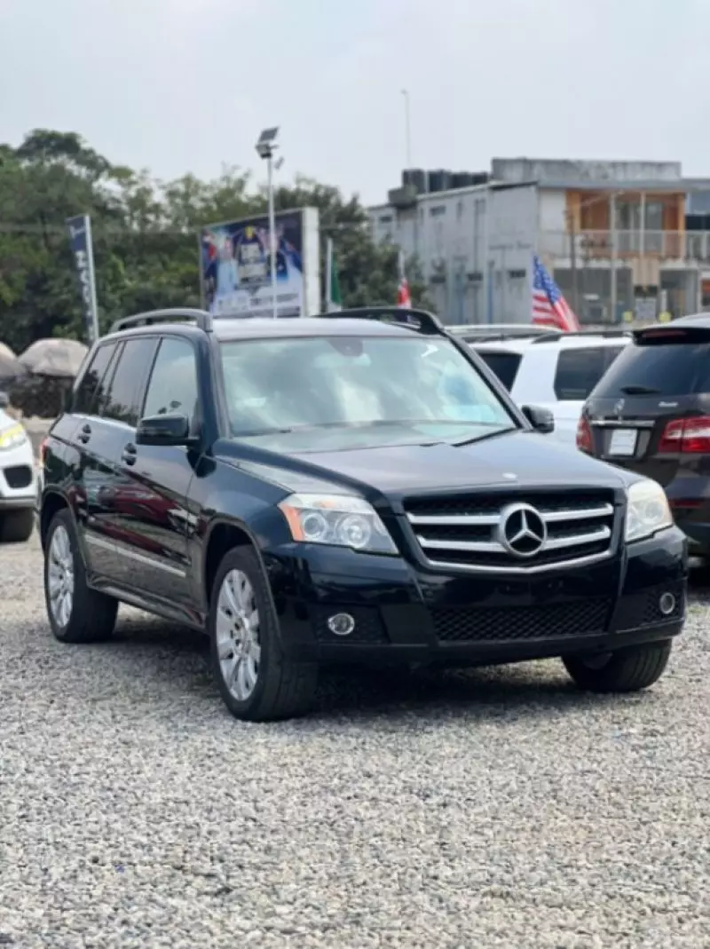 Mercedes-Benz GLK 350   - 2011